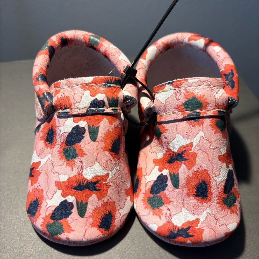 Freshly Picked Floral Moccasins - Pink